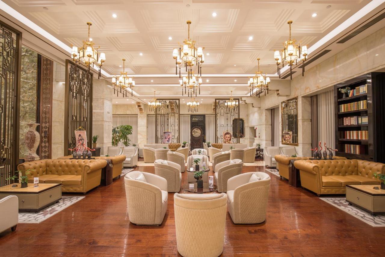 Royal Garden Hotel Shanghai-Free Shuttle To And From Disney & Pvg & Close Metro Line2 Easy To Sha New Expo Exterior foto