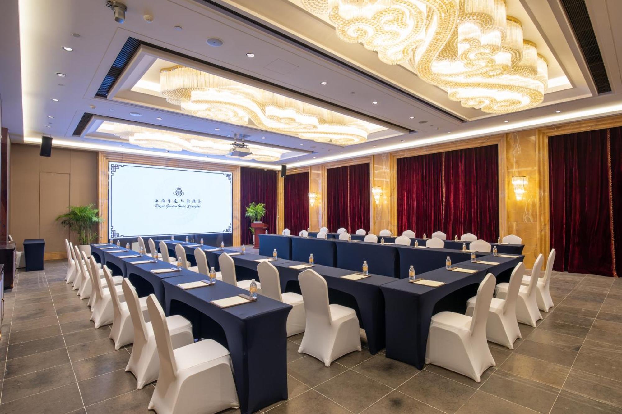 Royal Garden Hotel Shanghai-Free Shuttle To And From Disney & Pvg & Close Metro Line2 Easy To Sha New Expo Exterior foto