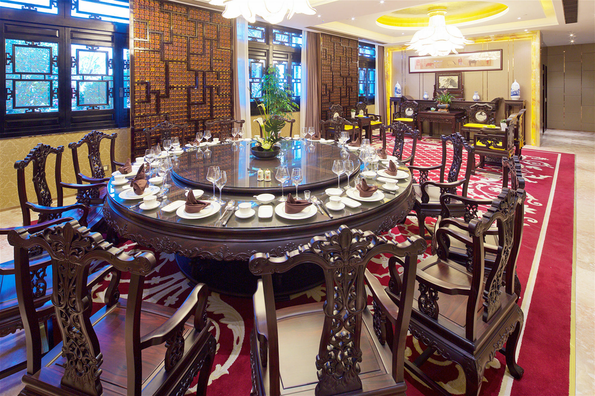 Royal Garden Hotel Shanghai-Free Shuttle To And From Disney & Pvg & Close Metro Line2 Easy To Sha New Expo Exterior foto