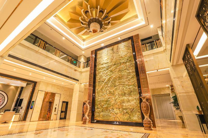 Royal Garden Hotel Shanghai-Free Shuttle To And From Disney & Pvg & Close Metro Line2 Easy To Sha New Expo Exterior foto